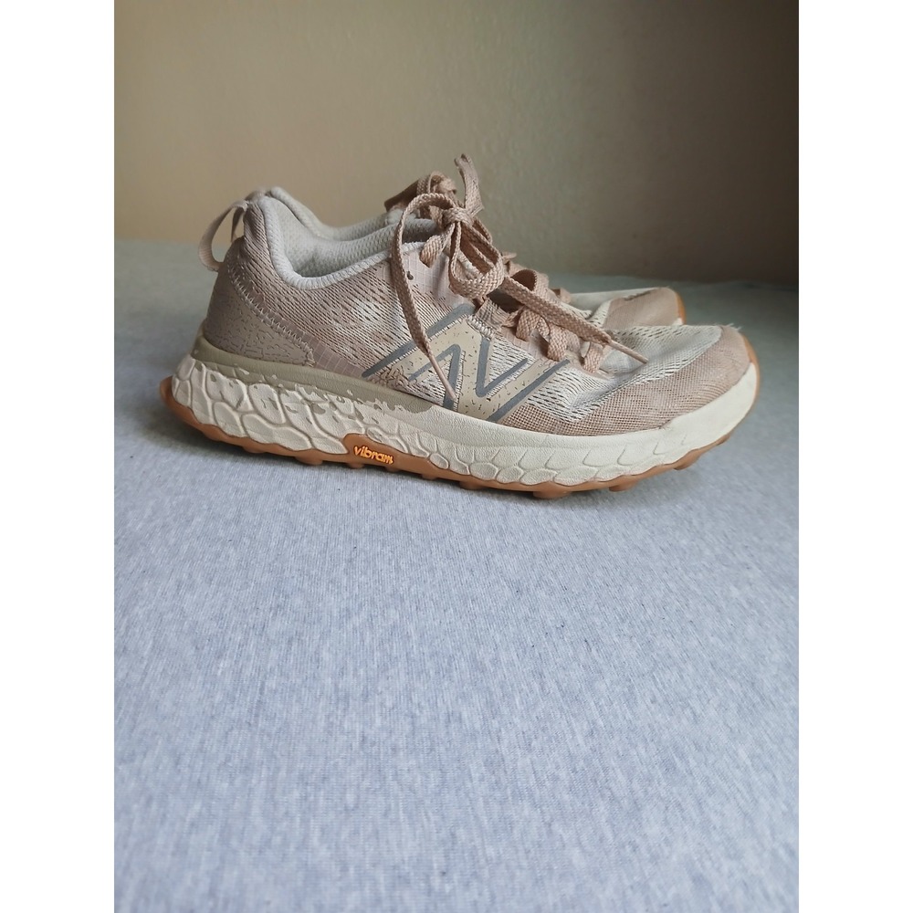New Balance Hierro V7 Womens 7.5 Fresh Foam Sneakers Comfort Vibram Hiking